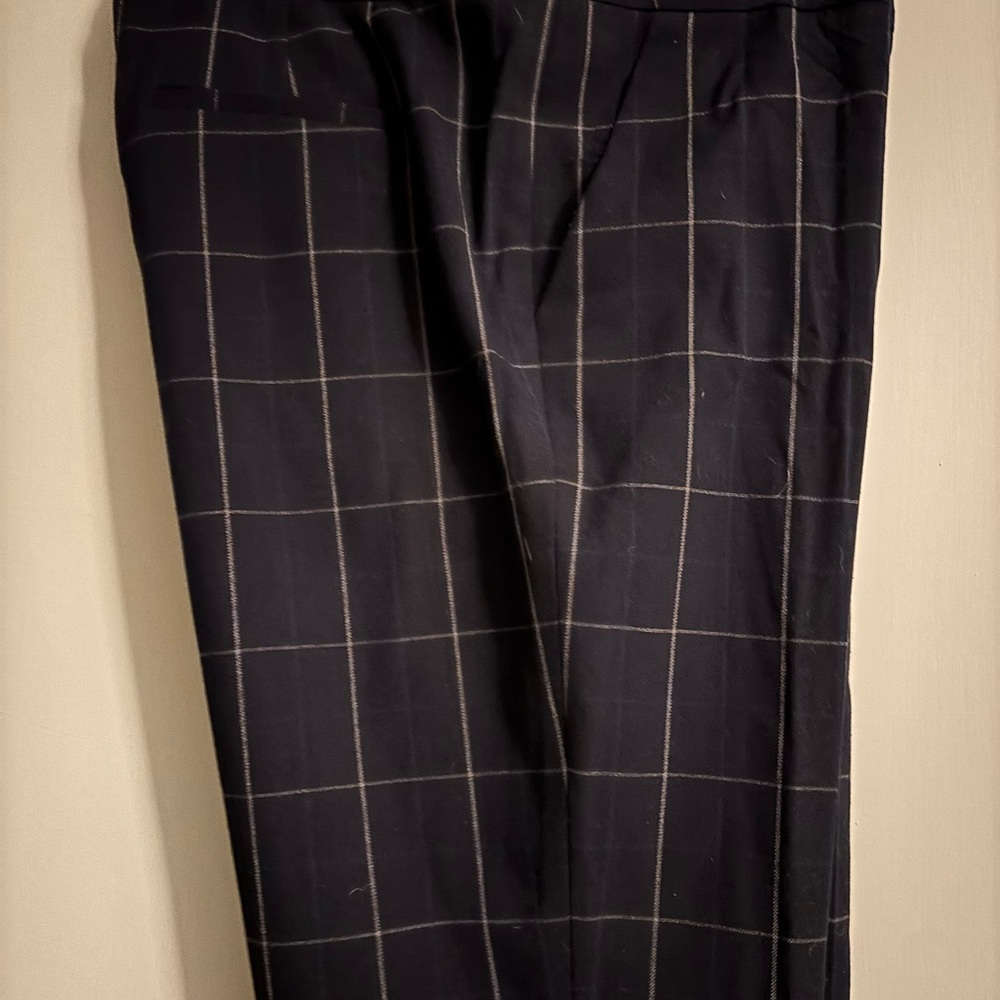 🙌 2/$10 sale item! Amanda & Chelsea Dark Checkered Trousers-sz12